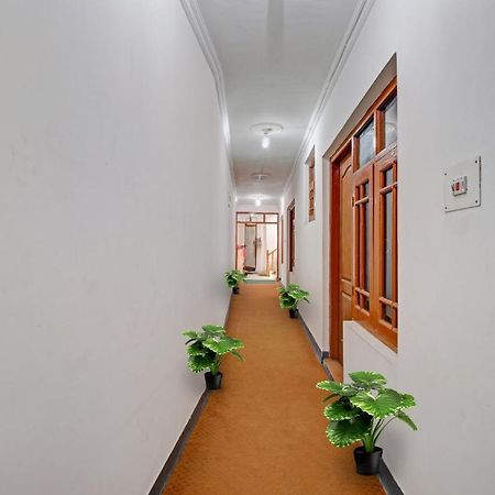 Super Oyo Capital O 91600 The Village Classic Hotel And Restaurant Srinagar  Exterior photo