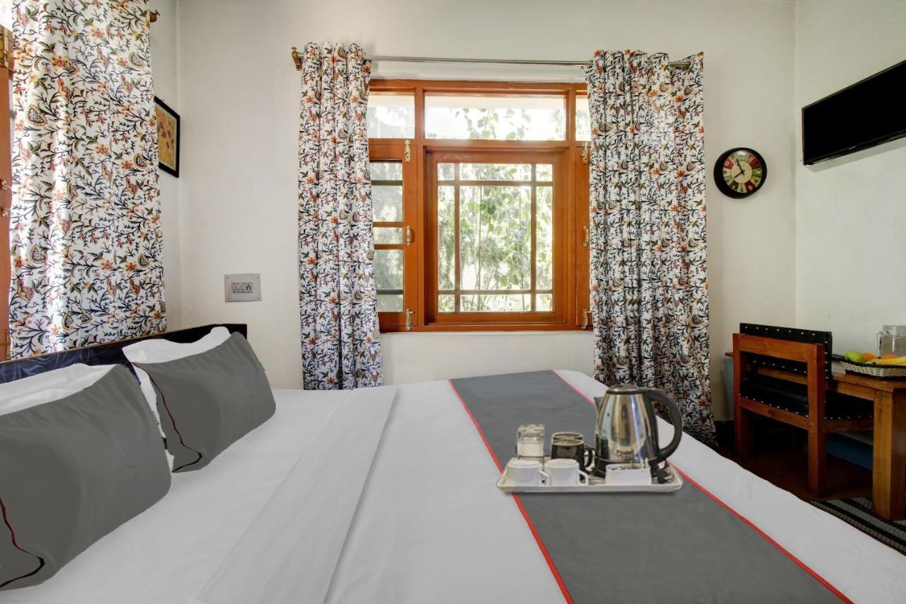 Super Oyo Capital O 91600 The Village Classic Hotel And Restaurant Srinagar  Exterior photo
